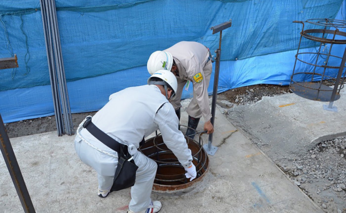吊り型枠一体型のTPボトムパイルバスケット（03）