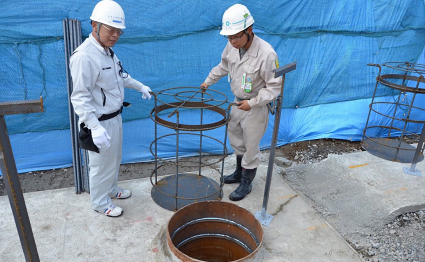 吊り型枠一体型のTPボトムパイルバスケット（01）