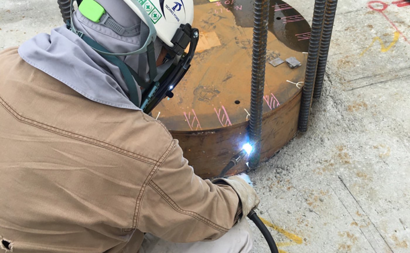 杭頭補強筋溶接の施工状況(04)